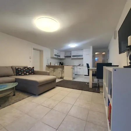 Gemuetlich Ruhig Und Zentral Durch Bahnhof Апартаменты *