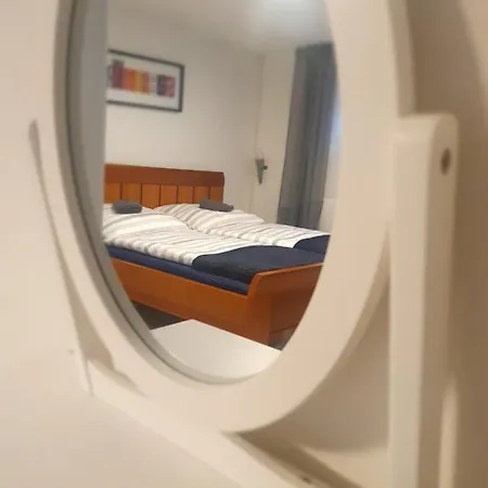 Апартаменты Gemuetlich Ruhig Und Zentral Durch Bahnhof *